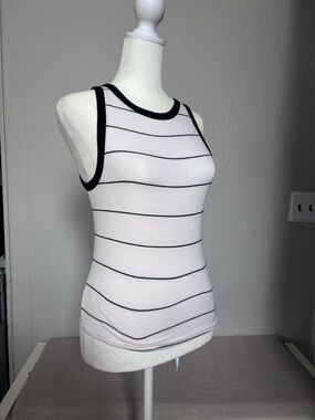 AEO Soft and Sexy Fitted Tank Top Size XS Black White Striped Women’s